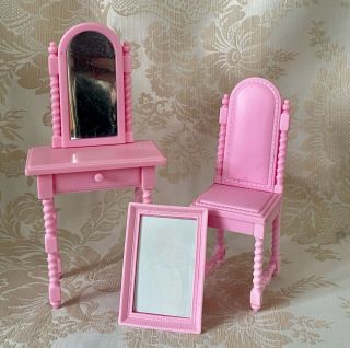 Mattel Barbie Doll Dream House Pink Spindle Vanity Mirror Desk Set & Chair 2002