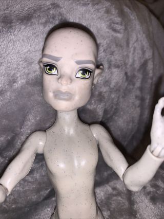 Monster High Doll Create A Monster Cam - Gargoyle Boy With Vampire Feet