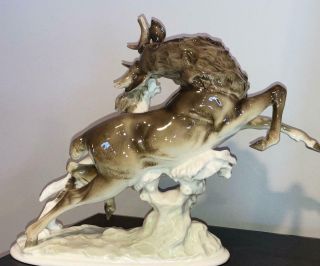LARGE HUTSCHENREUTHER FIGURINE OF A STAG & HUNTING DOG K.  TUTTER ANTLERS 2