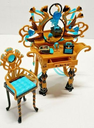 RETIRED MONSTER HIGH DOLL CLEO DE NILE GOLD VANITY CHAIR FURNITURE ACCESSORIES 2