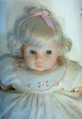 Collectors Dolls By Pauline Le Gwenie9 " Vinyl Baby Girl Doll Box &