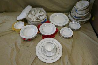 Vintage Wedgwood Belle Fleur 36 Piece Set (service For 5) Plates/cup,  Bowls More
