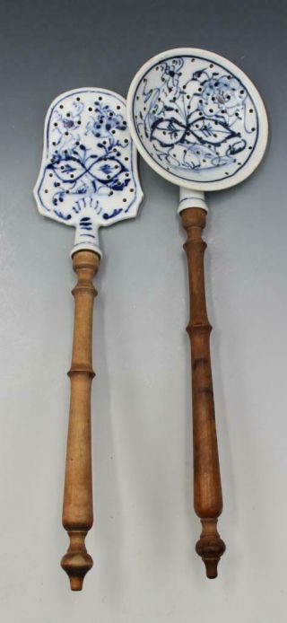 Antique Meissen Blue Onion Porcelain Pair Pierced Utensils W/ Wooden Handles