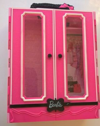 Barbie 2013 Carrying Case With Clothes And Accessories No Doll