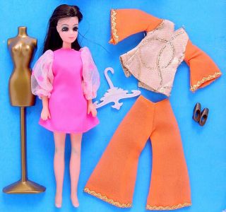1970s Topper Dawn Doll Family Angie In Outfit W 718 Tangerama Tunic