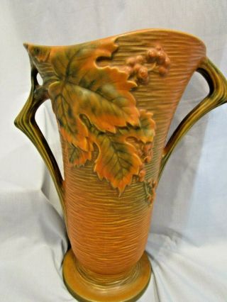 Tall Double Handled Roseville Pottery Bushberry Vase 38 - 12 Strong Mold