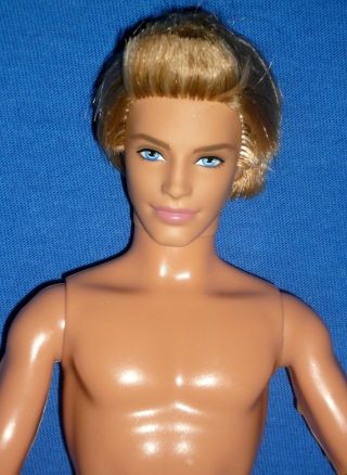 Mattel 2010 Cutie Fashionistas Ken Doll Articulated Blonde Rooted Hair 100,  Poses