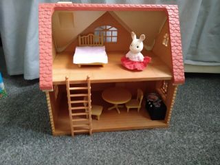 Sylvanian Families Copper Beech Cottage With Figure & Furniture Look
