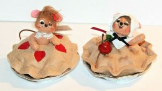 2 Annalee Dolls 2009 & 2010 3 " Inch Apple Pie Mouse