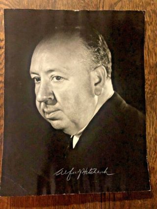 Alfred Hitchcock Signed B&w Photograph Jsa Authentic 11x14 Psycho