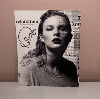 Taylor Swift Reputation Autograph Signed 8x10 Picture