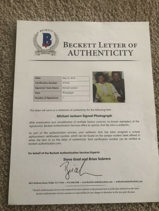 Michael Jackson Signed Photo Framed Beckett Letter Of Authenticity 2