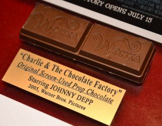 JOHNNY DEPP Signed Wonka,  Charlie & Chocolate Factory PROP,  DVD,  Frame,  UACC 4