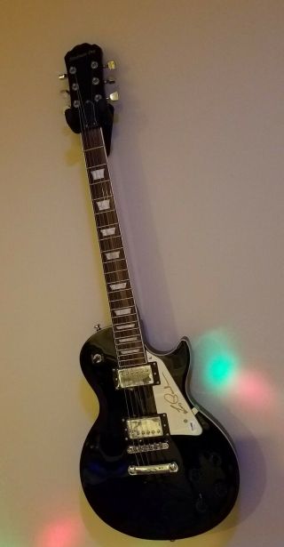 Les Paul Signed Guitar With Certificate.