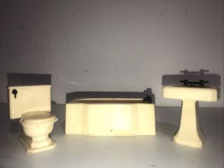 Vtg Mcm Renwal Dollhouse Miniature Furniture Cream Bathroom Set Toilet Sink Tub