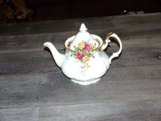 Royal Albert Bone China Old Country Roses Teapot /w Lid Made In England