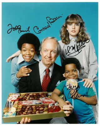 Different Strokes Cast Signed Authentic Autographed 8x10 Photo Psa/dna Aa01801