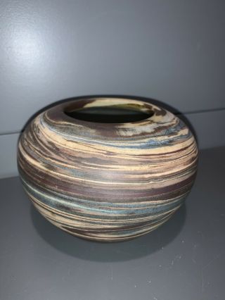 Niloak Pottery Mission Swirl Low Squat Vase - 3.  5” Tall & 5” Wide - 2nd Mark
