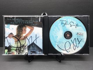 Taylor Swift Dual Autographed Cd And Signed Booklet Self Titled Debut Album