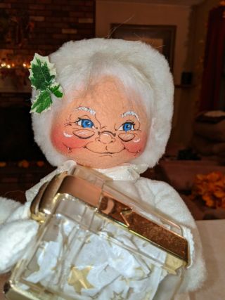Vintage Annalee 1988 Mrs.  Santa Clause Doll Dressed All In White Velvet 1 Ft