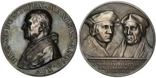 ITALY Vatican Pope Pius XI 1935 silver Medal / Saints Thomas More & John Fisher 3