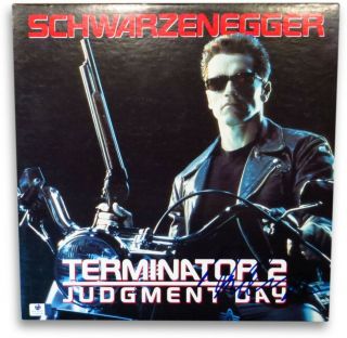 Arnold Schwarzenegger Signed Autographed Laserdisc Cover Terminator 2 Gv865041