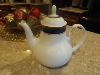 Royal Doulton Stanwyck 1992 Teapot Or Coffee Pot 9 " With Lid