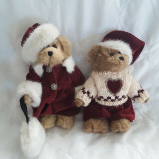 Boyds Bears.  8 " Bailey And Edmund T Bear In Christmas Red Velvet.  1998 Tags