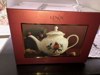 LENOX WINTER GREETINGS TEAPOT WITH RED BIRD/CARDINAL DECORATION Carved 2