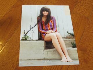 Linda Ronstadt Autograph Hand Signed Photo 8.  5x11