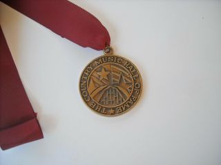 Country Music Hall Of Fame Medallion (jimmie Davis 1972)