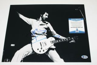 Pete Townshend The Who Signed 11x14 Photo Guitar Autograph Proof Beckett