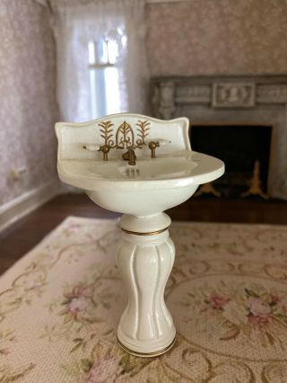 Vintage Miniature Dollhouse 1:12 Wood Hand Carved Fancy Bathroom Sink Gold Trim