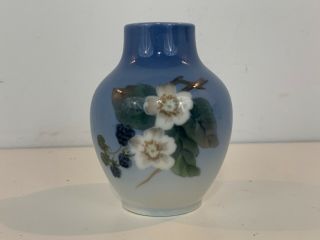 Vintage Royal Copenhagen Porcelain Blackberry Floral Decorated Bud Vase 288