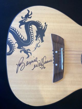 Bernie Williams (york Yankees) Autographed Guitar W/ Jsa Loa