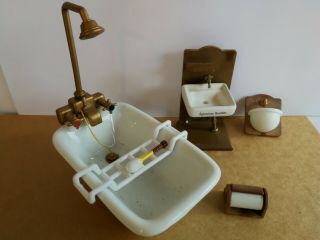 Vintage Sylvanian Families Ceramic Bath And Bathroom Furniture