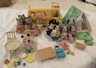 Sylvanian Families Nursery School Bus Accessories - Tent - Dog And Cat Family
