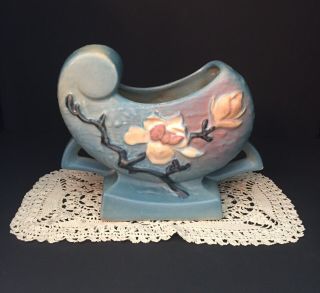 Vintage Roseville Pottery Blue Magnolia Fan Pillow Vase 183 - 6