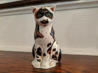 Royal Crown Derby Bone China Figurine " Mother Cat "