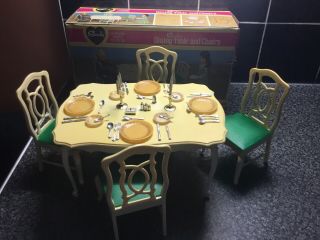 Vintage Sindy Dolls Boxed Pedigree Dining Table,  Chairs & Table Set