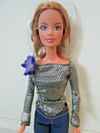 Fashion Fever 2004 BARBIE in Glitter Jeans & Silver Top No Tube 2