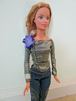 Fashion Fever 2004 BARBIE in Glitter Jeans & Silver Top No Tube 3