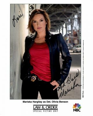 Mariska Hargitay Autographed Signed Law & Order Svu Olivia Photograph - To Lori