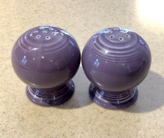 Fiesta Fiestaware Lilac - Purple Ball Salt And Pepper Shakers Homer Laughlin