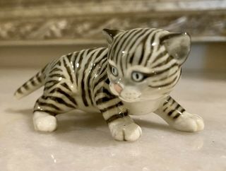 Vintage Hutschenreuther Germany Porcelain Cat Figurine