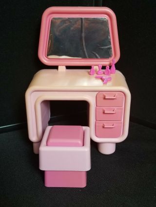 Vtg 1977 Mattel Barbie Dream House Furniture accessories bed vanity TV computer 2