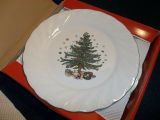 Set Of 4 Nikko Happy Holidays Christmas Tree Dinner Plates 2 Avail
