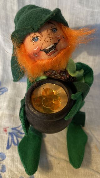 1996 Annalee 5 " Leprechaun With Pot Of Gold Saint Patricks Day