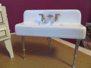 F51 Porcelain Kitchen Sink With Metal Legs And Faucets Vintage/antique 1930s?