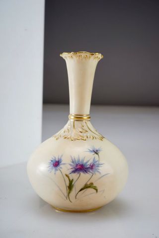 Stunning Royal Worcester Locke Vase With Hand Painted Blue Tit Bird